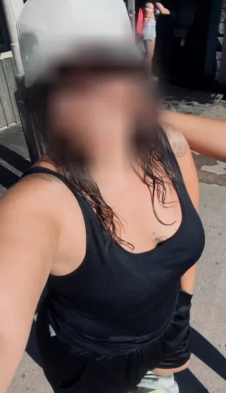 Ginevra, 34 anni