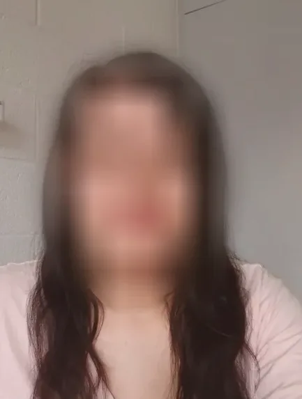Isabella, 33 anni